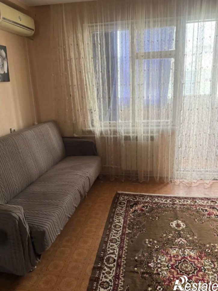 1-комн квартира пр-кт Чекистов, 5,  д. 5