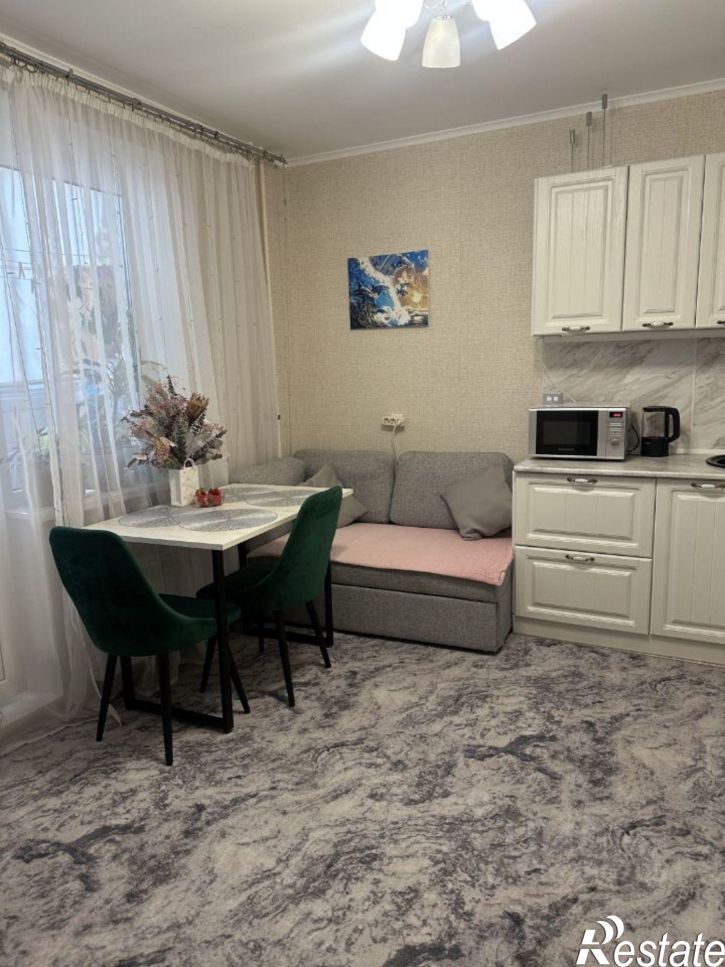1-комн квартира ул им. Генерала Трошева Г.Н., 8,  д. 8