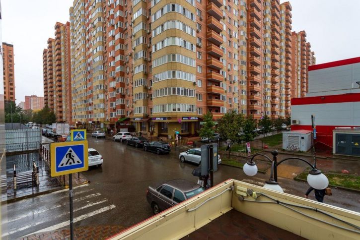 Торговое помещение им. 40-летия Победы ул, 178к2
