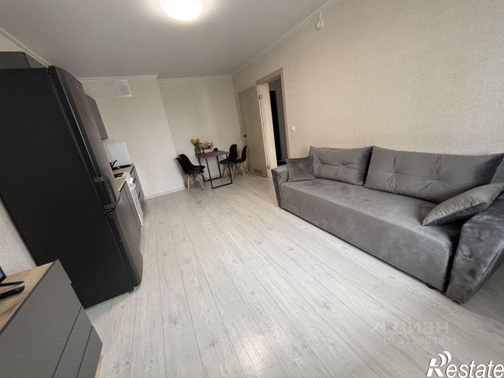 2-комн квартира ул им. генерал-лейтенанта Александра Сапрунова, 37 1,  д. 37 1,  к. 1