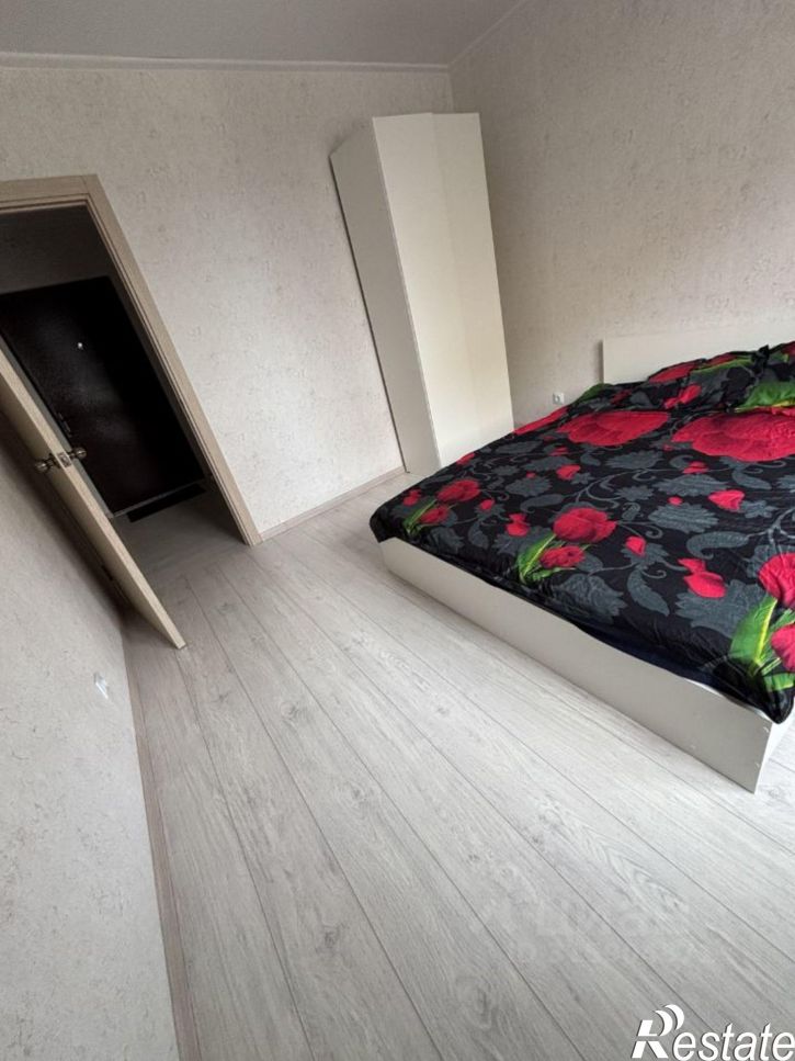 2-комн квартира ул им. генерал-лейтенанта Александра Сапрунова, 37 1,  д. 37 1,  к. 1
