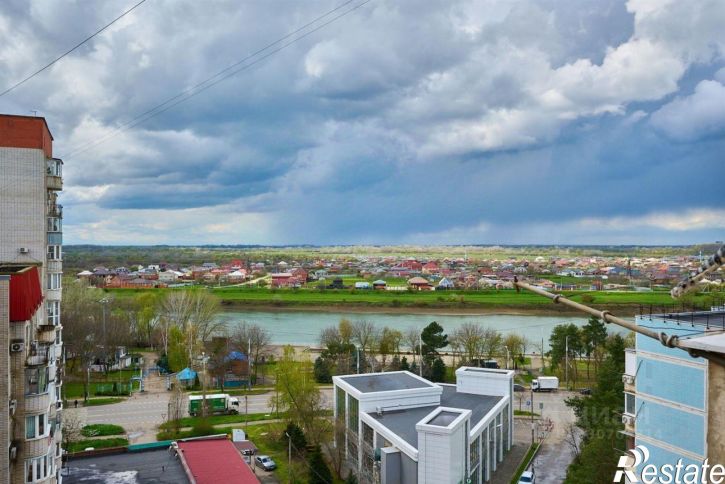2-комн квартира ул им. 70-летия Октября, 4,  д. 4