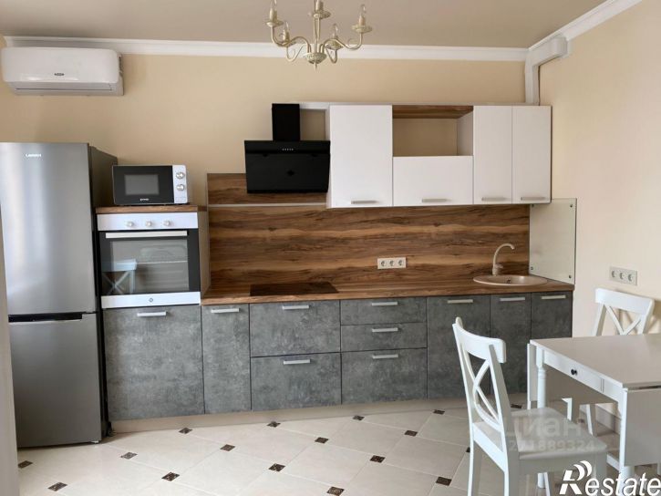 3-комн квартира Гаражная улица, 87,  д. 87