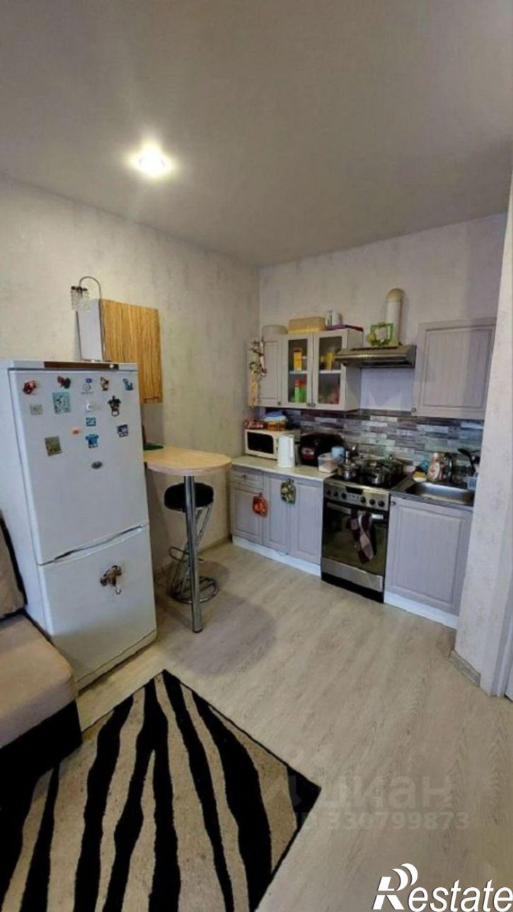 1-комн квартира ул им. Комарова В.М., 21/1 3,  д. 21/1 3,  к. 3