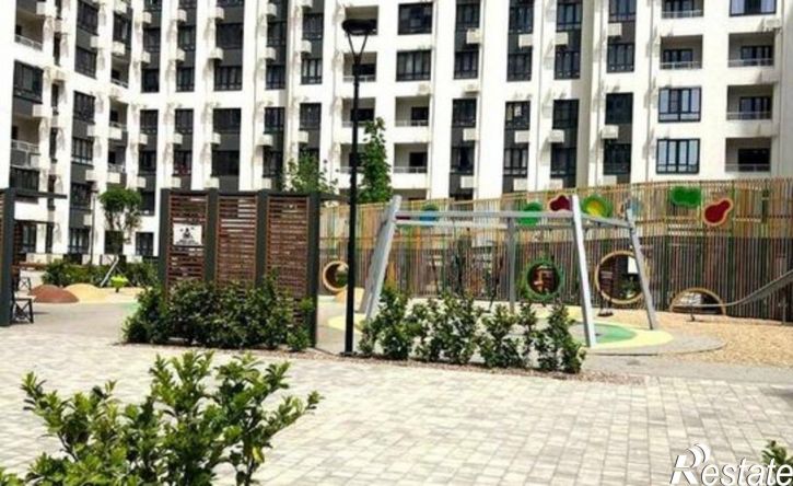 3-комн квартира микрорайон 2-я Площадка, улица Ветеранов, 40лит2
