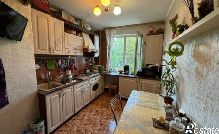 4-комн квартира улица Дзержинского, 155/1,  д. 155/1