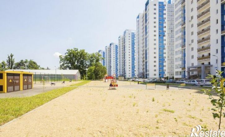 2-комн квартира ул им. 40-летия Победы, 135,  д. 135