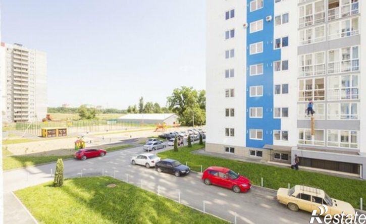 2-комн квартира ул им. 40-летия Победы, 135,  д. 135