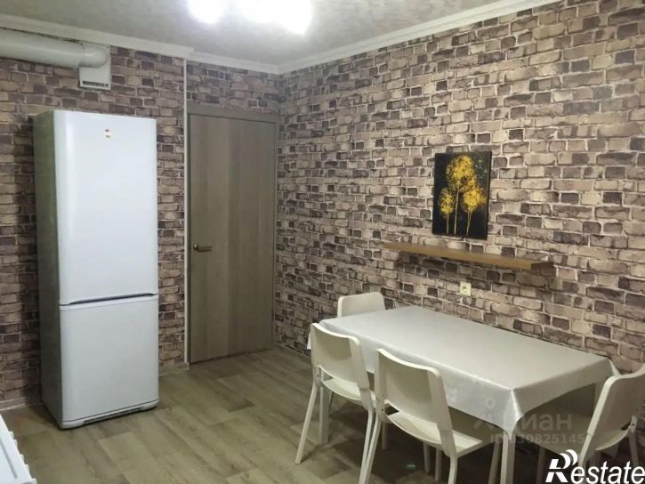 3-комн квартира улица Героя Аверкиева, 4,  д. 4
