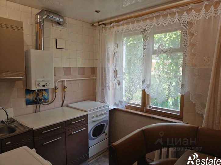 2-комн квартира Стахановская улица, 24,  д. 24