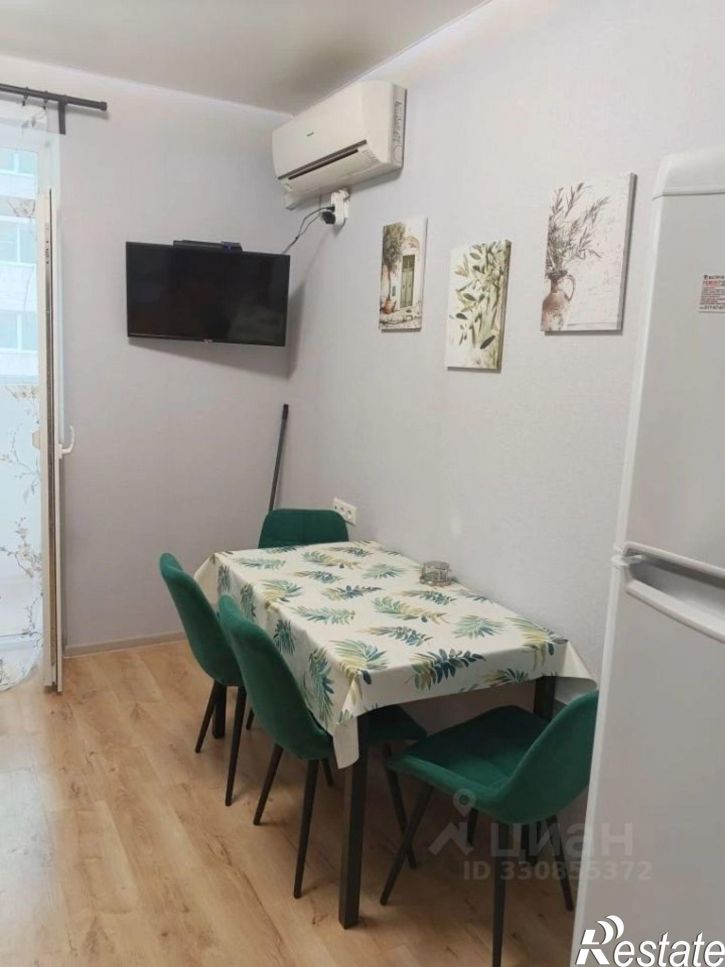 1-комн квартира ул им. 40-летия Победы, 111,  д. 111