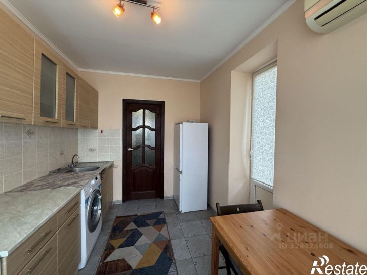 1-комн квартира проспект Чекистов, 1,  д. 1