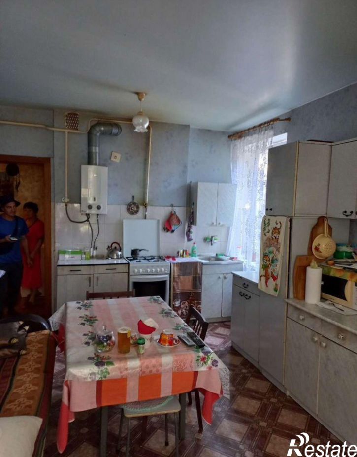 3-комн квартира Индустриальная улица, 42,  д. 42