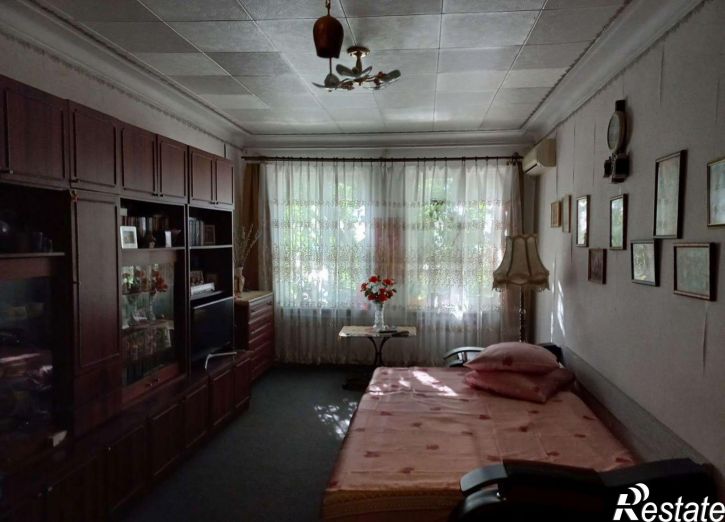 3-комн квартира Индустриальная улица, 42,  д. 42