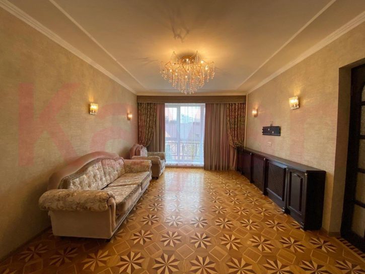4-комн квартира Дзержинского ул.