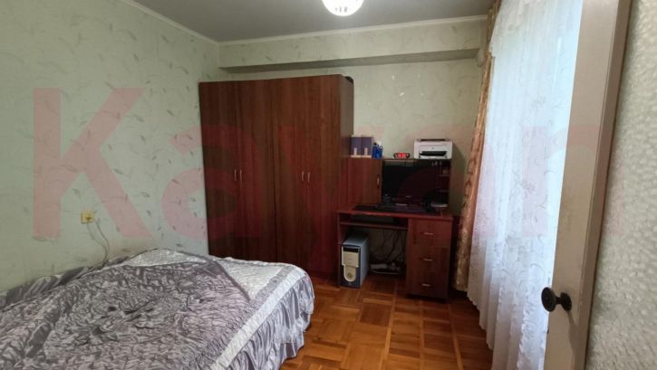 4-комн квартира Гидростроителей ул.