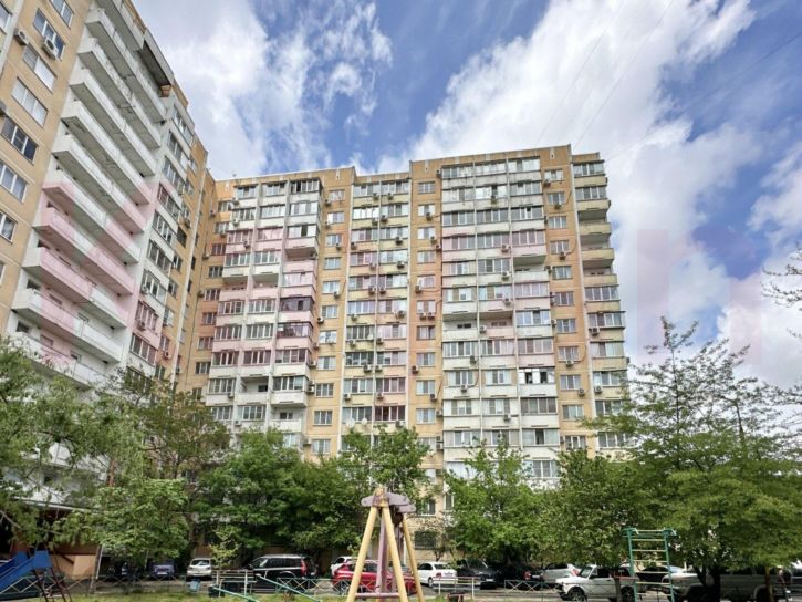3-комн квартира им. 40-летия Победы ул.