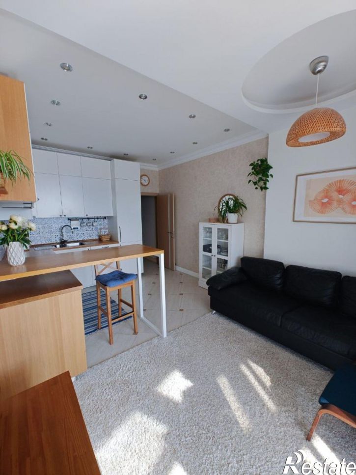 3-комн квартира б-р им. Клары Лучко, 16,  д. 16