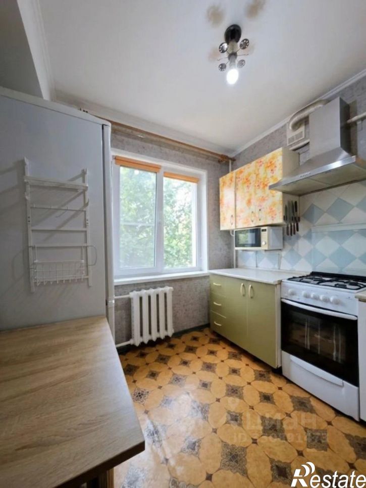 2-комн квартира ул Гидростроителей, 18,  д. 18