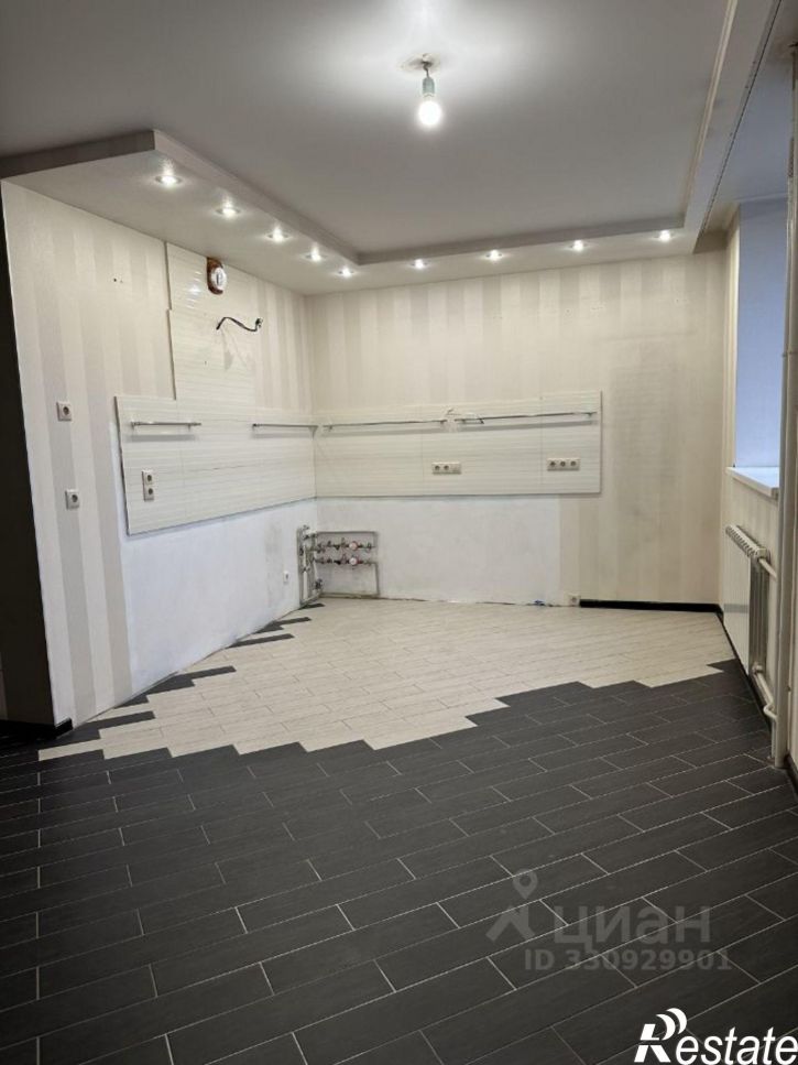 3-комн квартира ул Кореновская, 61,  д. 61