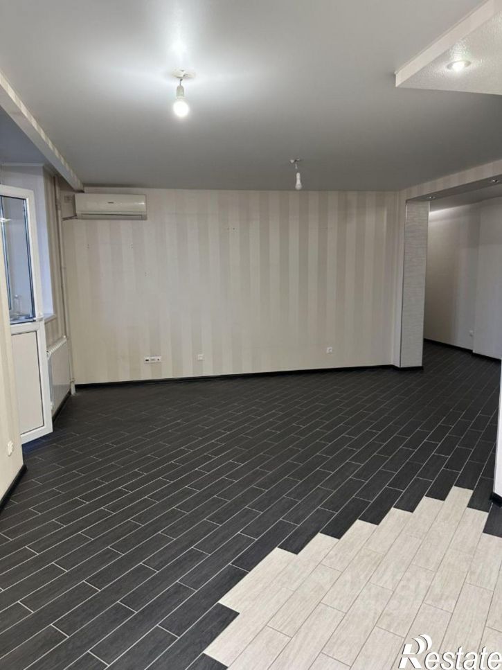 3-комн квартира ул Кореновская, 61,  д. 61