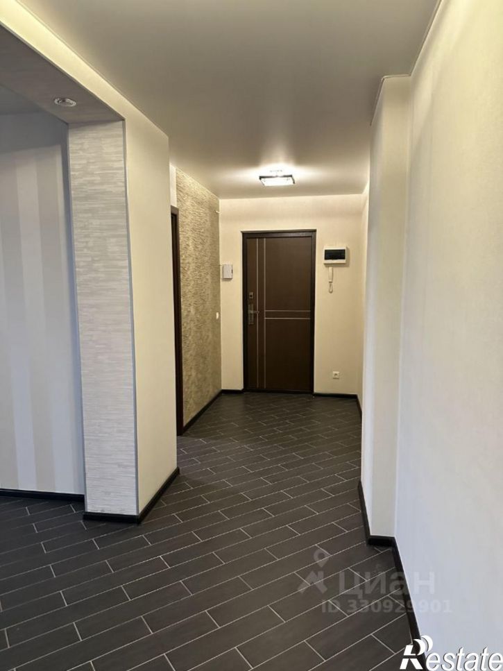3-комн квартира ул Кореновская, 61,  д. 61