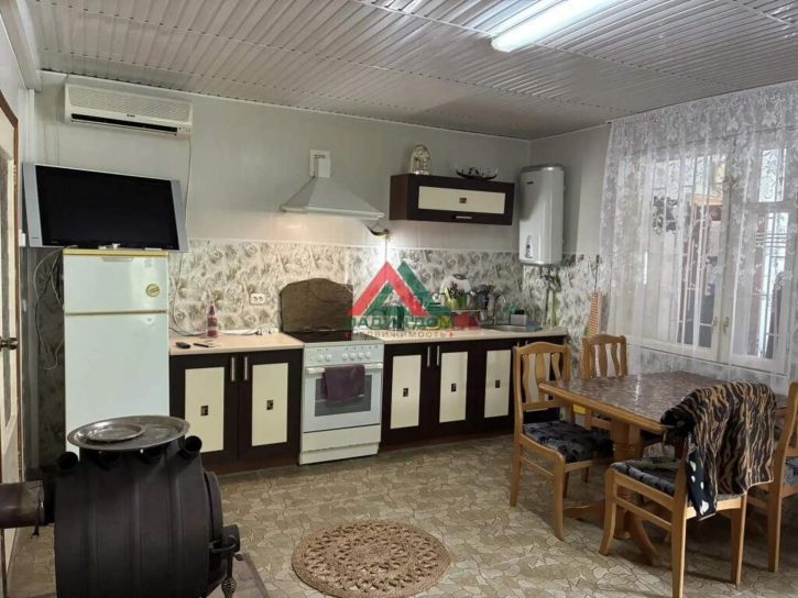 Коттедж/дом Виноградная улица, д.14