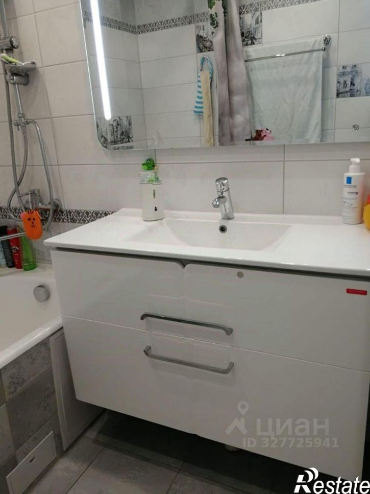 3-комн квартира улица Героя Аверкиева, 20,  д. 20