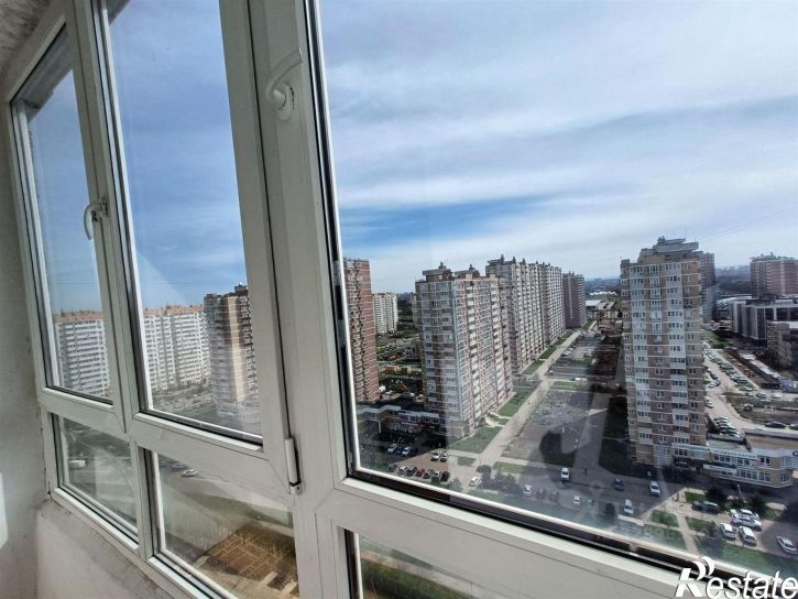 1-комн квартира ул им. 40-летия Победы, 139,  д. 139