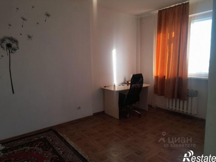 1-комн квартира пр-кт Чекистов, 42,  д. 42