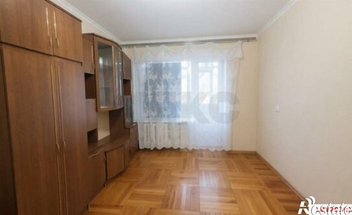 1-комн квартира ул им. 40-летия Победы, 148,  д. 148