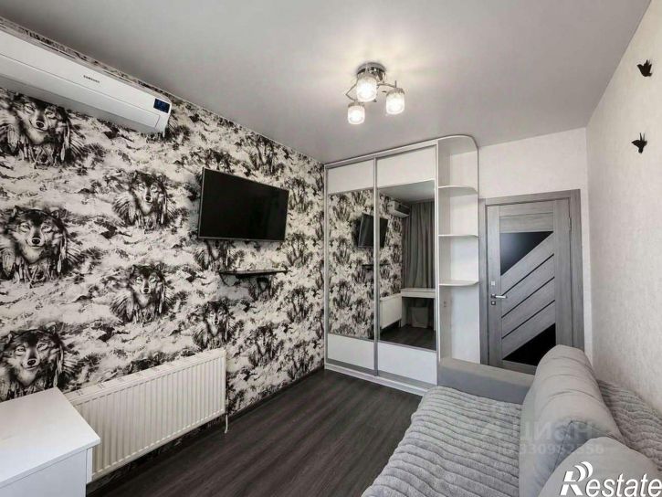 2-комн квартира Заполярная улица, 52,  д. 52