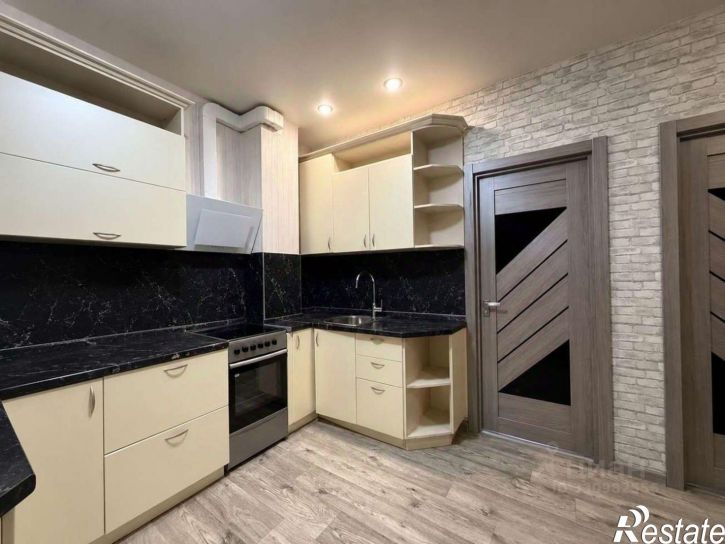 2-комн квартира Заполярная улица, 52,  д. 52