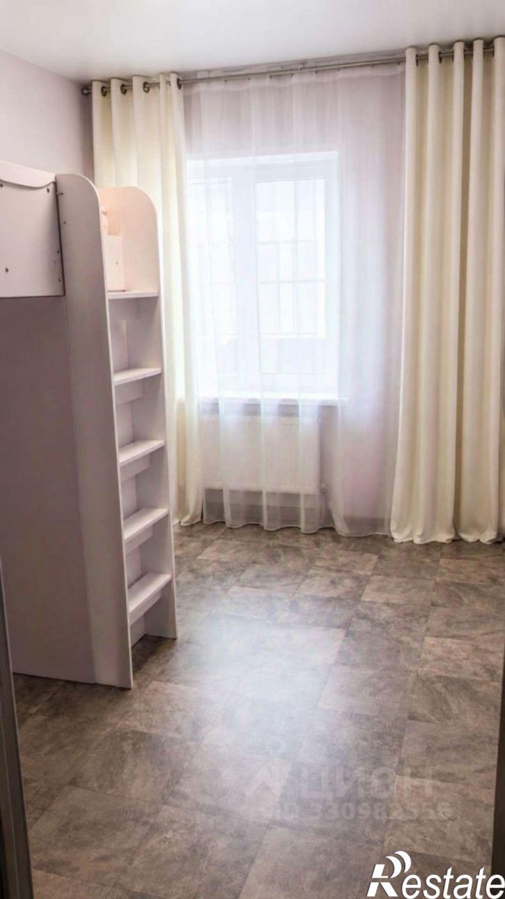 2-комн квартира Заполярная улица, 52,  д. 52