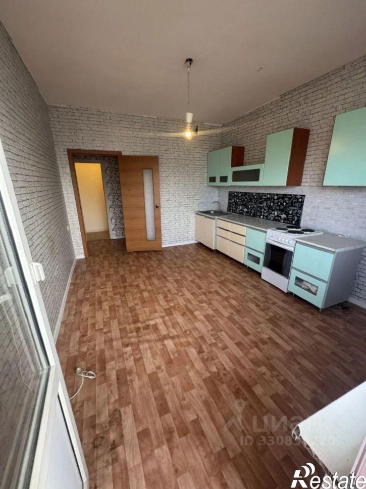 2-комн квартира ул им. Александра Покрышкина, 4/4,  д. 4/4