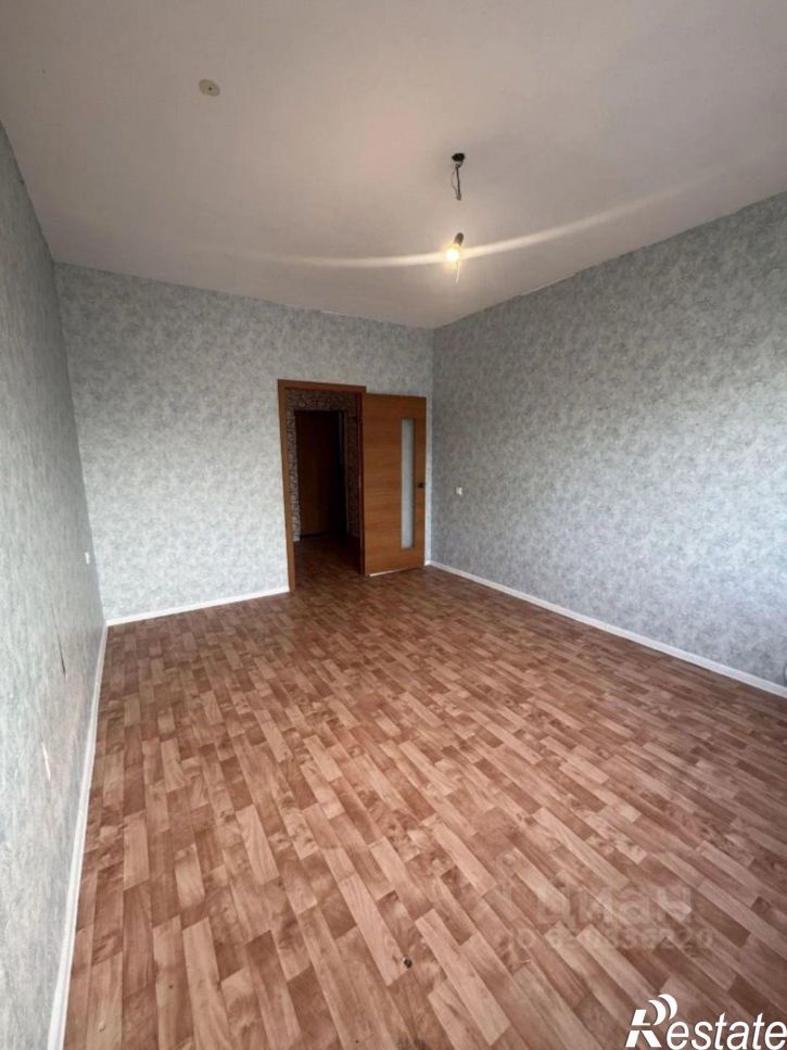 2-комн квартира ул им. Александра Покрышкина, 4/4,  д. 4/4