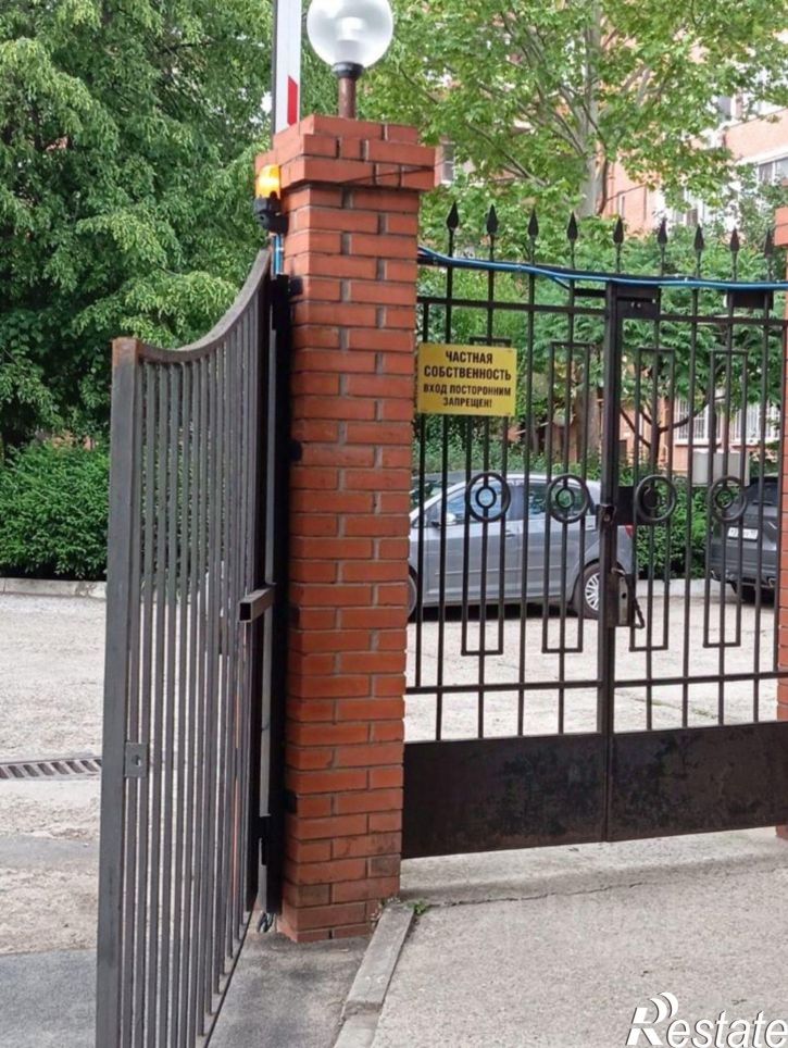 3-комн квартира улица Яна Полуяна, 17,  д. 17