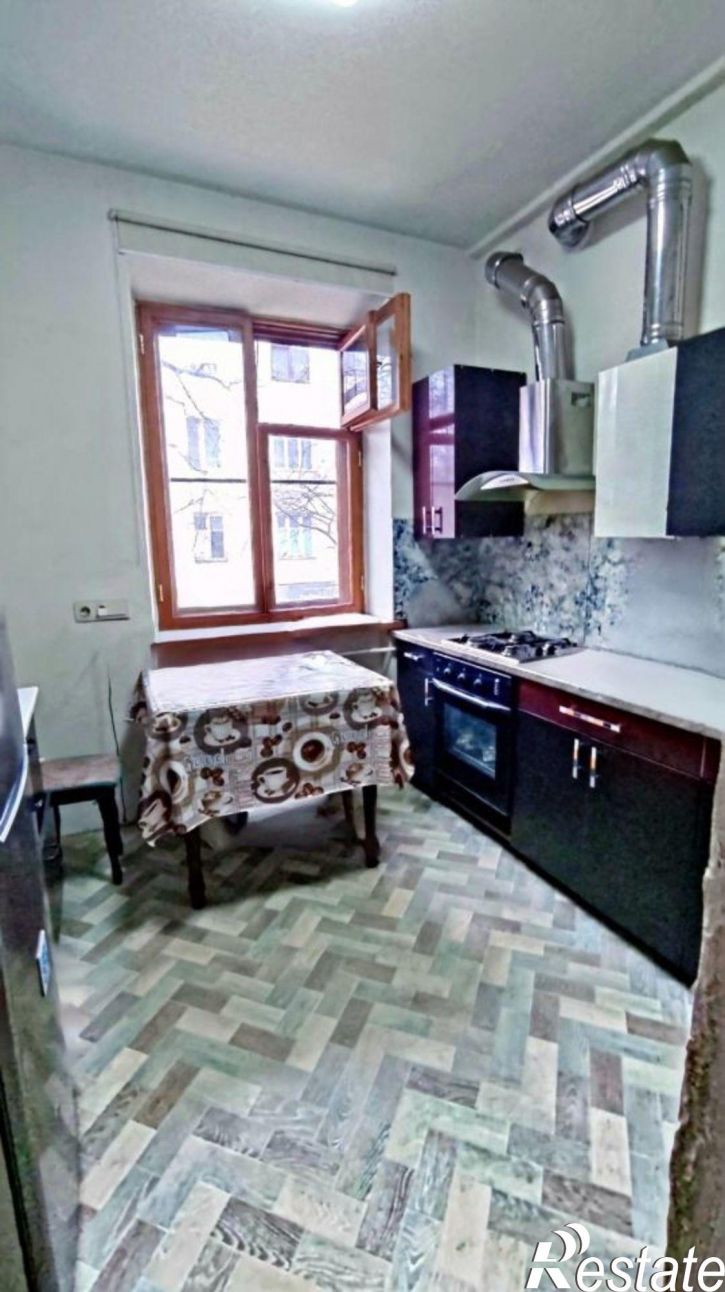 3-комн квартира ул Ставропольская, 81,  д. 81