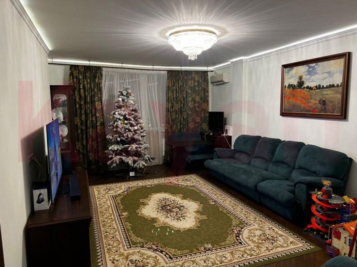 2-комн квартира Зиповская ул.