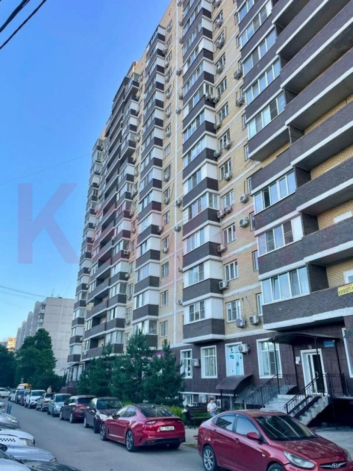 3-комн квартира Уральская ул.