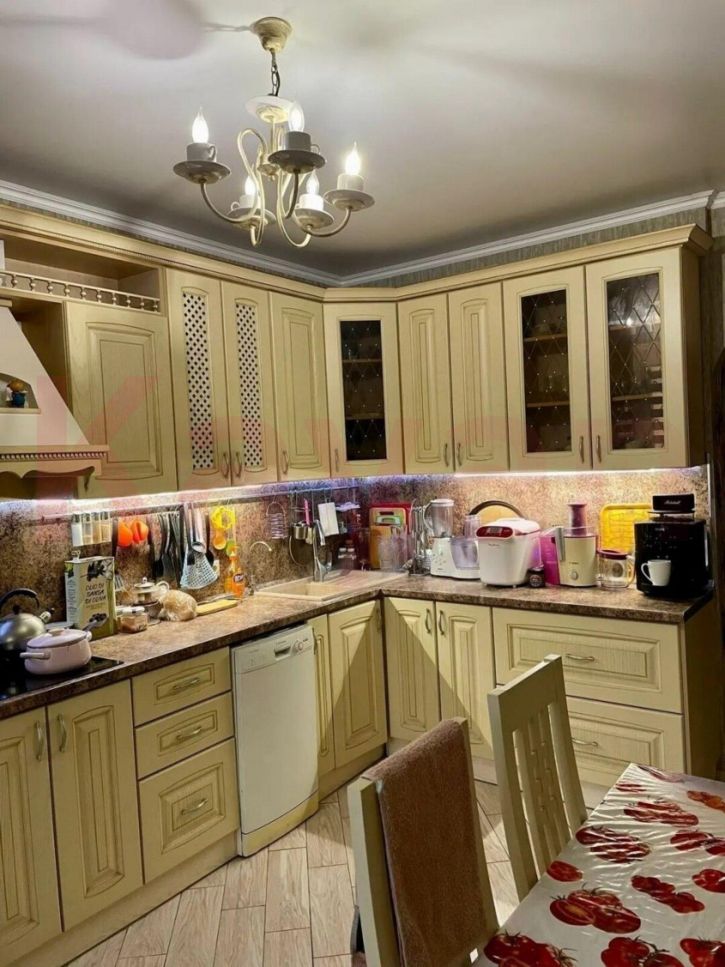 3-комн квартира Уральская ул.