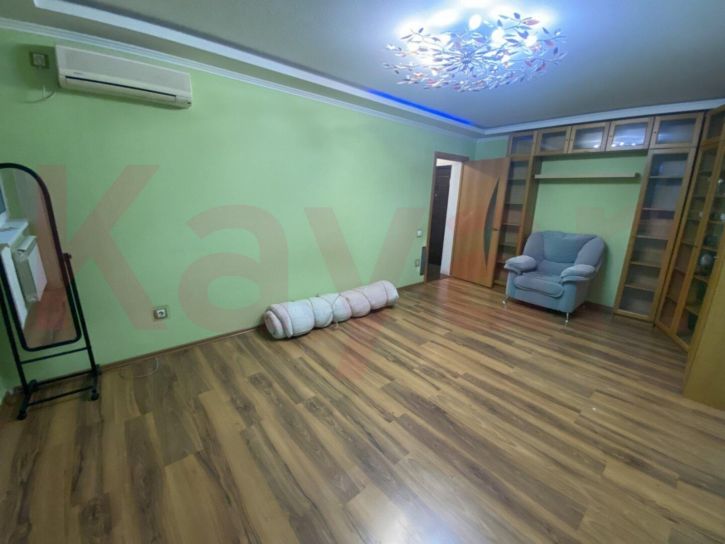 1-комн квартира им. 70-летия Октября ул.