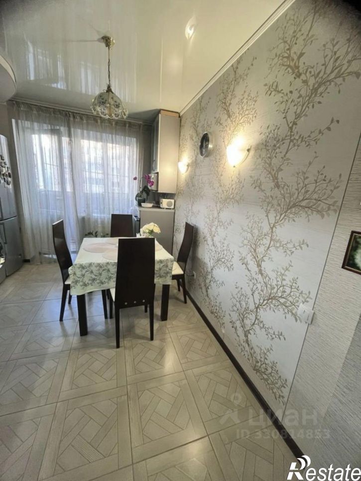 2-комн квартира улица имени Сергея Есенина, 108/9 литА,  д. 108/9 литА