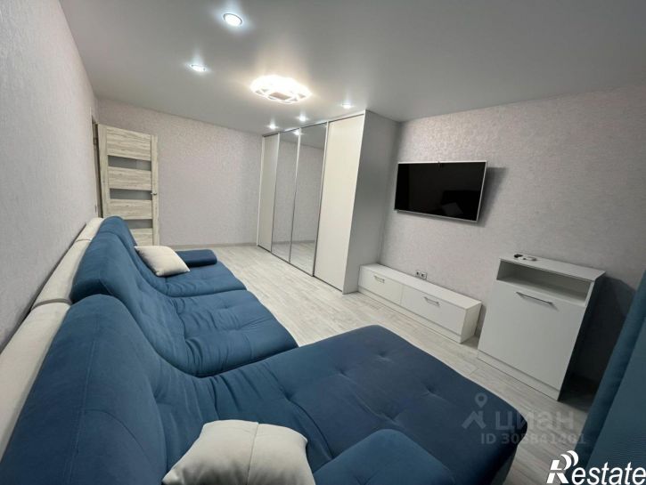 2-комн квартира улица Героев-Разведчиков, 17,  д. 17