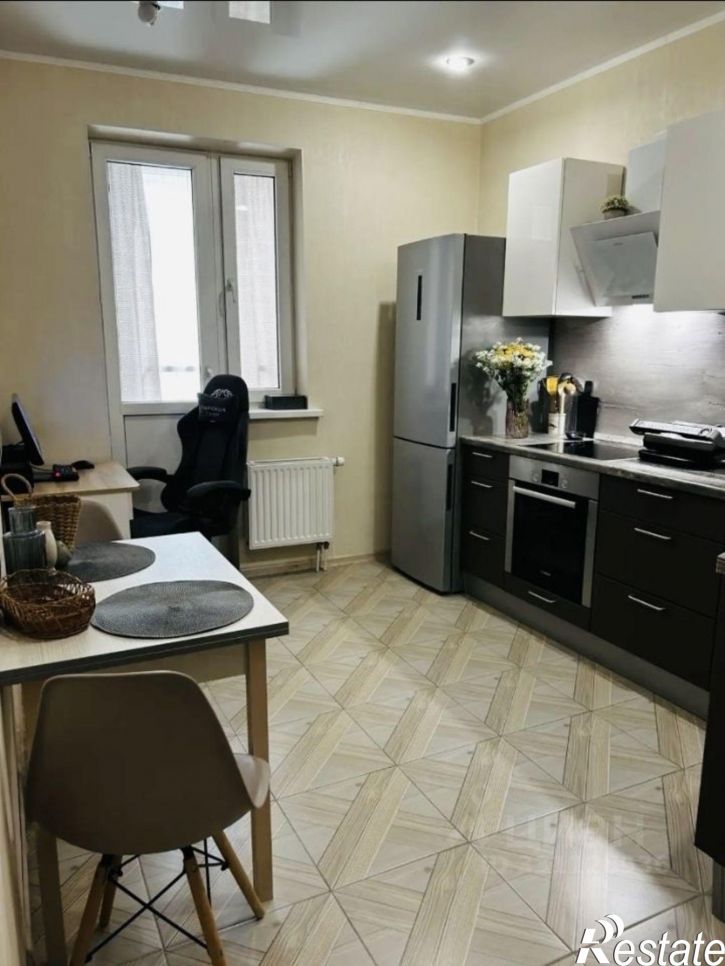 1-комн квартира ул им. 40-летия Победы, 135,  д. 135