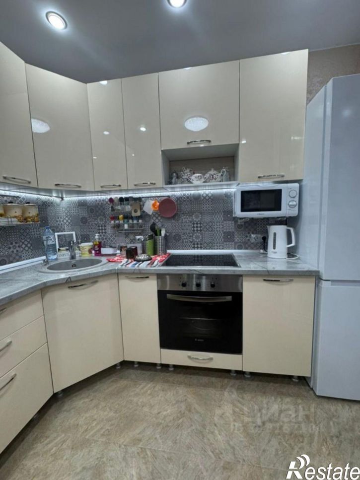 2-комн квартира улица Цезаря Куникова, 24 к2,  д. 24 к2