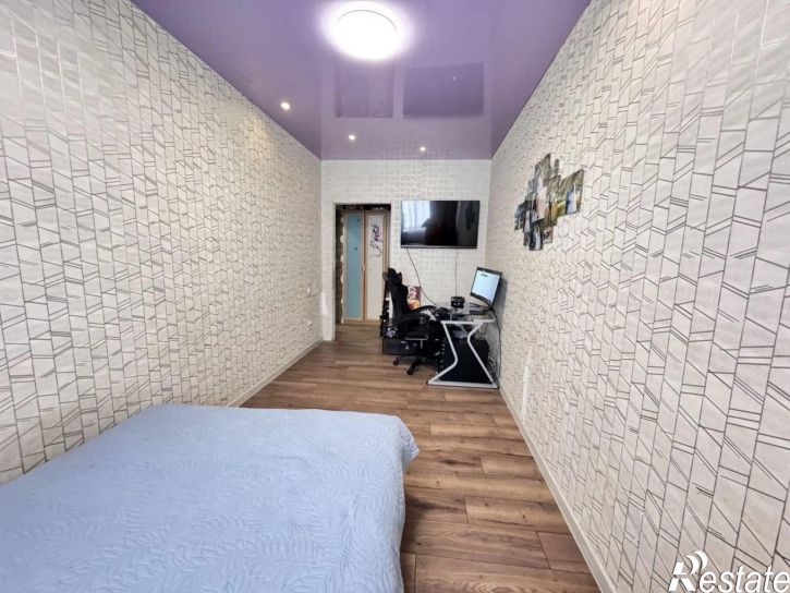 2-комн квартира улица Генерала Петрова, 27,  д. 27