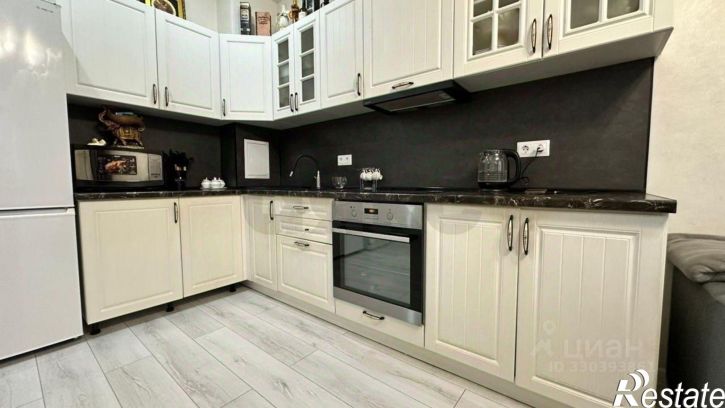 2-комн квартира Семигорская улица, 18,  д. 18