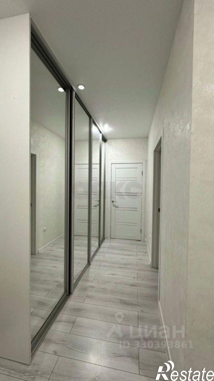 2-комн квартира Семигорская улица, 18,  д. 18