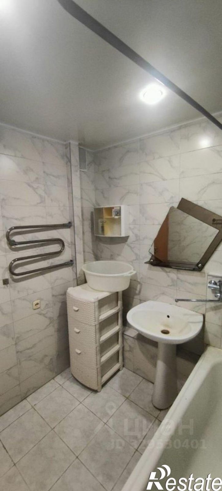 2-комн квартира проспект Чекистов, 38,  д. 38